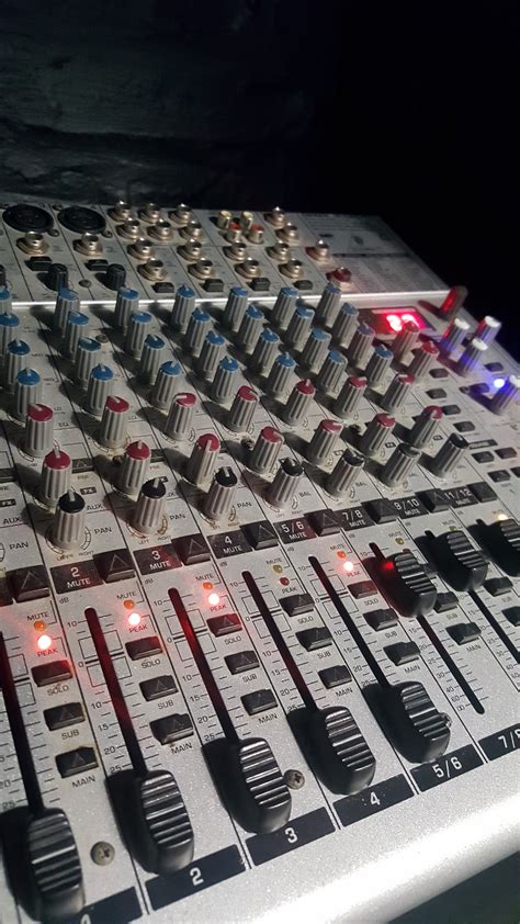 Eurorack UB1622FX-Pro - Behringer Eurorack UB1622FX-Pro - Audiofanzine