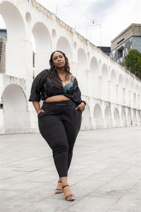 Foto A campanha da Nayane Lingerie contou o modelo Manúh Rubi Purepeople