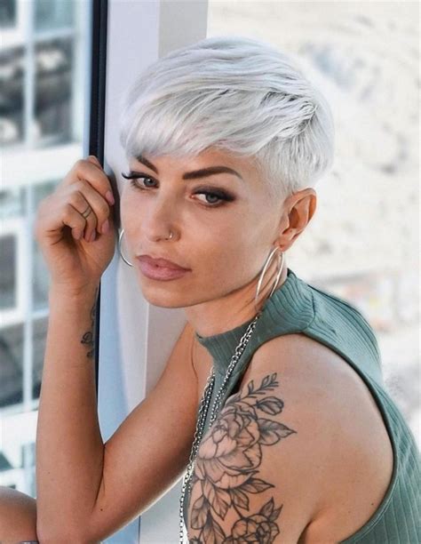 30 Ash Blonde Short Pixie Haircuts For Women To Be Cool Mycozylive