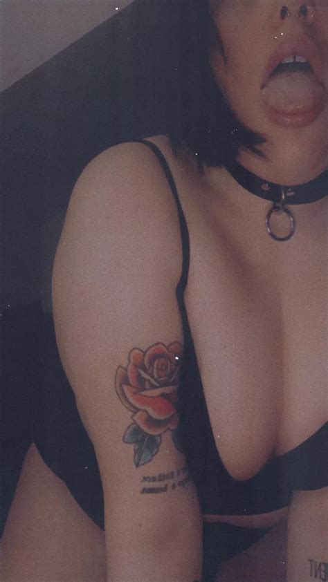 Ill Kiss Your Mouth And Swallow You Whole Nudes MouthWideOpen NUDE PICS ORG