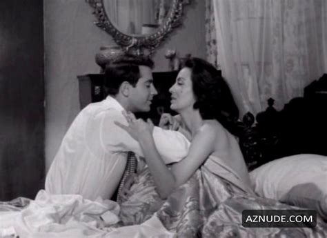 AMOR Y SEXO NUDE SCENES AZNude