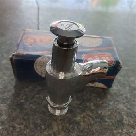 water brass push tap size     rs piece  valsad