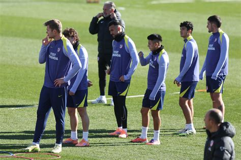 Dos bajas en la convocatoria del Atlético para visitar al Getafe