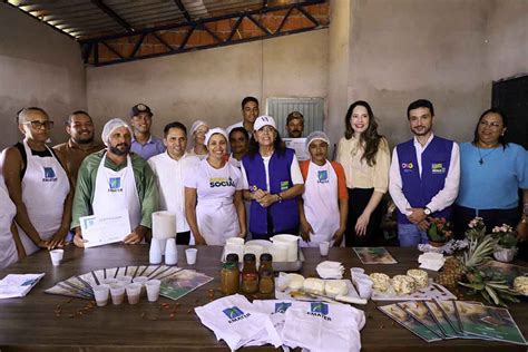 Primeira dama Gracinha Caiado participa da 6ª edição do Agro é Social