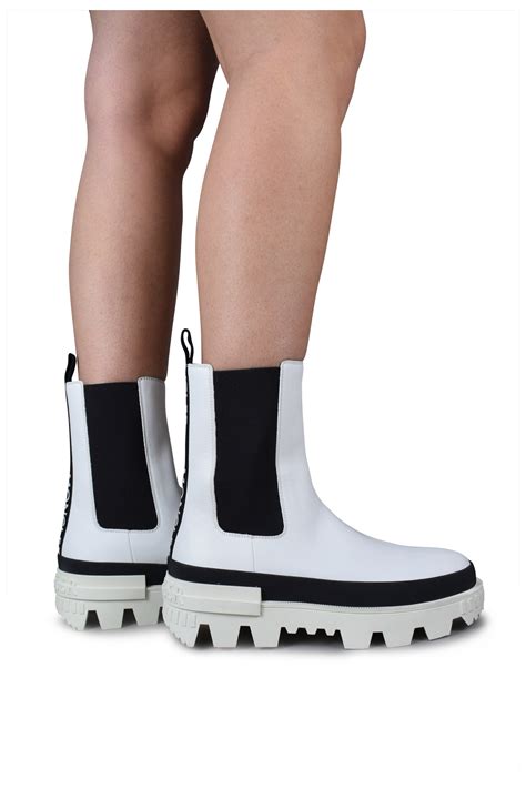 women moncler boots 6