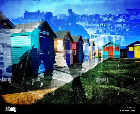 Amble beach huts hi-res stock photography and images - Alamy