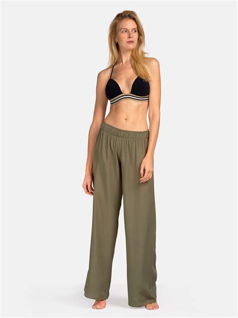 Wygodna G Ra Od Bikini W Kolorze Czarnym Wi Zana Na Szyi Sklep Miss Lou