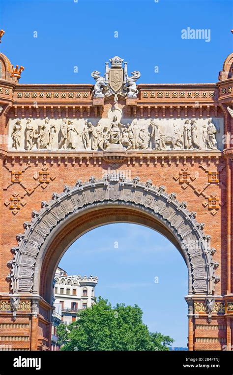 Arco De Triunfo Barcelona Hi Res Stock Photography And Images Alamy