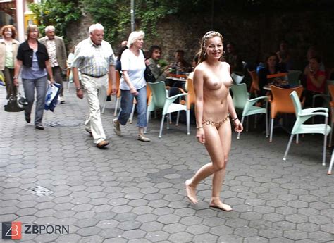 Public Nakedness Damsels ZB Porn