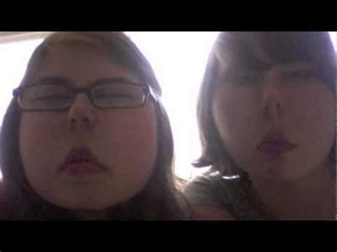 Videoclip Hot N Cold YouTube