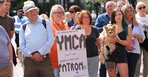 Protesters Call For Burton MP Andrew Griffiths To Stand Down After Sex Text Shame Derbyshire Live