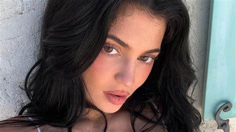 Un corps de rêve en bikini Kylie Jenner dévoile sa silhouette