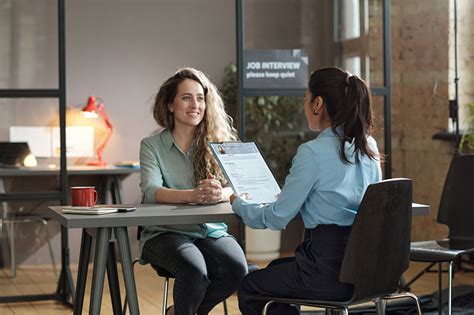 T Cnicas Para Se Destacar Em Uma Entrevista De Emprego E Garantir Sua