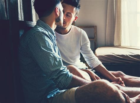 Página Imágenes de Gay Couple Sad Descarga gratuita en Freepik