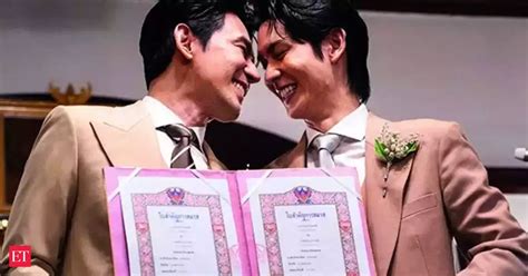 Hundreds Wed As Thai Same Sex Marriage Law Comes Into Force The Economic Times