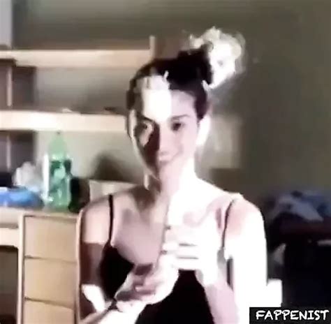 Dixie Damelio Deep Throating Video Blowjob Porn XHamster