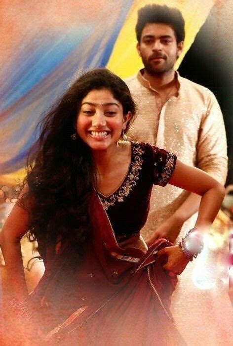 Fidaa Movie Review Sai Pallavi Steals The Show In His Refreshing