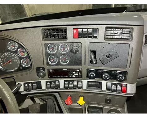 Kenworth T680 Dash Panel In Sioux Falls Sd 25559063
