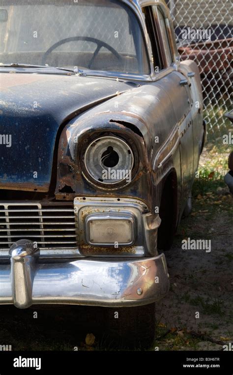 Chevy Junkyard Chatarra Coche Coches Viejos Abandonados Resignada