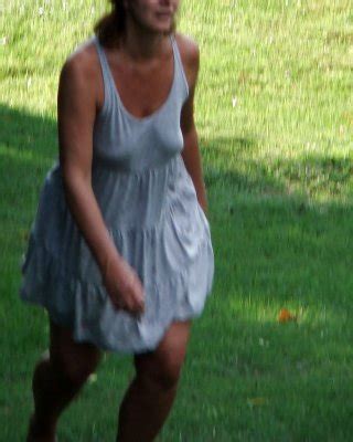 Sunbathing MILF Porn Pictures XXX Photos Sex Images 477118 PICTOA