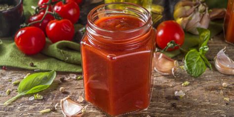 Соус маринара из томатной пасты: рецепт — Лайфхакер