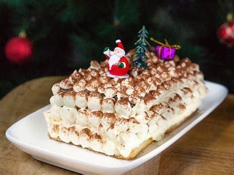 Buche Tiramisu avec biscuits cuillère