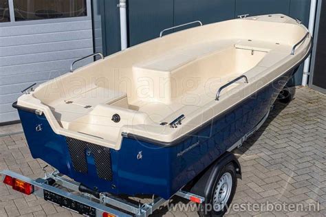 Polyester motorboot IZI-Line 430 | Visboot | - Polyesterboten.nl