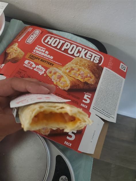 Hot Pockets Ham And Cheese Mid Af Mostly Taste The Crust Which Is Bland Hardly Any Ham And