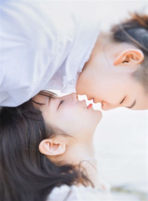 Lesbian Love Lesbian Couples Real Girls Asian Girl Lesbians Kissing Beauty Pose Reference