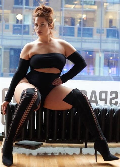 Dressed And Sexy 5279 6420 Porn Pic