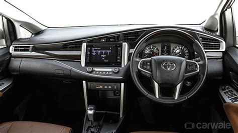 Toyota Innova Crysta Automatic Vs Mahindra Xuv500 Automatic Carwale