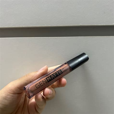 Silkygirl Gen Matte Lip Cream Just Nude Beauty Personal Care Face Makeup On Carousell