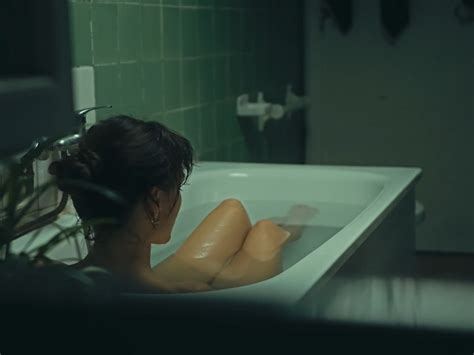 Nude Video Celebs Rachel Perrin Nude Juste Un Instant