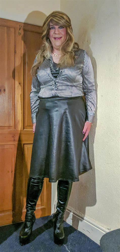 Sarah The Slutty Secretary Nude Pics Xhamster