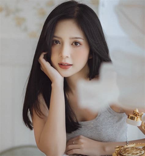 Con gái hotgirl của NSƯT Hoàng Hải hiếm hoi diện bikini gợi cảm