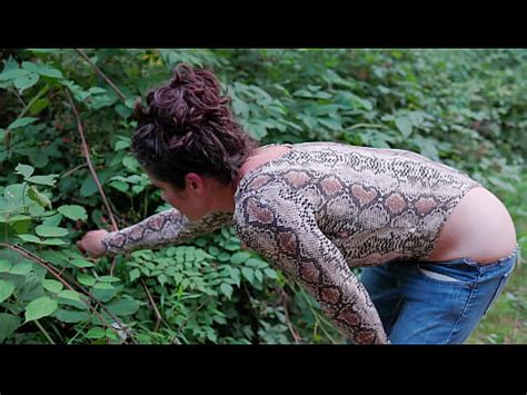 Thong Bodysuit Milf On The Trail Xvideos