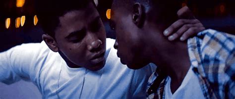 A Gay Kiss Under Moonlight Would Take Home A MTV Moon Man Inside Jamari Fox