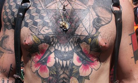 HELLA HOT TATTOOED STUD DORE ALLEY FAIR 2019 Safe Ph Flickr