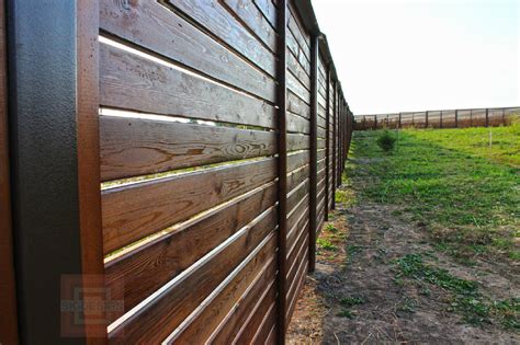 Деревянный забор на металлических Столбах (100 фото) » НА ДАЧЕ ФОТО