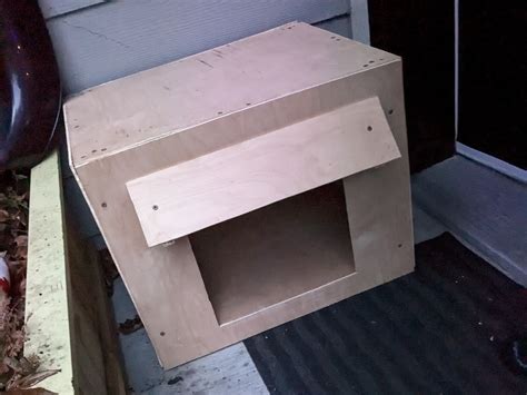 Making an Outdoor Cat House – Canadian Veggie