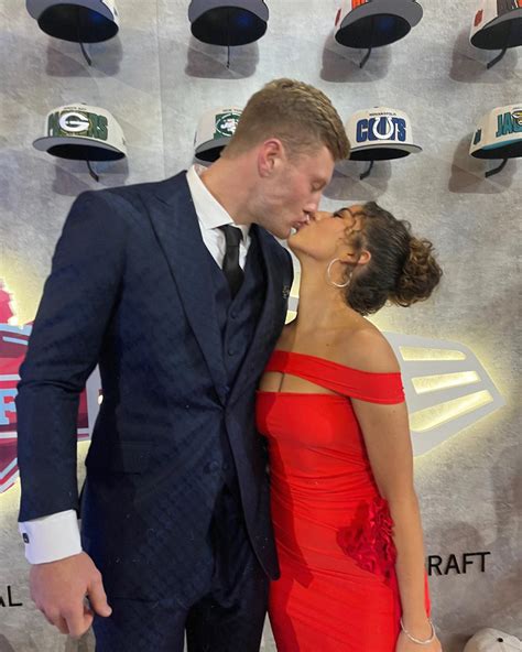 Tennessee Titans star Will Levis gives major update on relationship