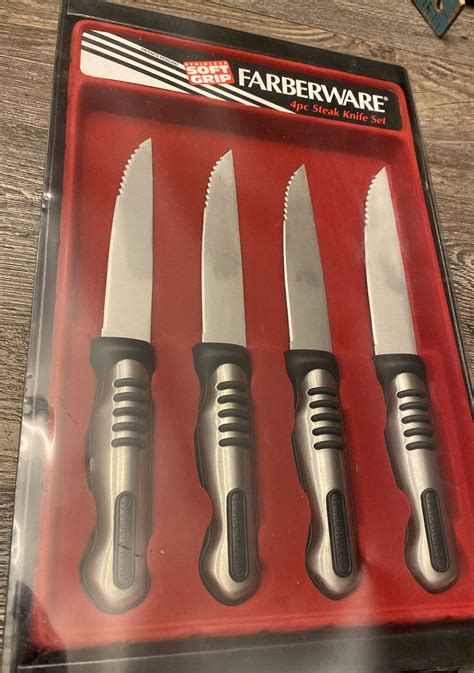 Set Of 4 Farberware Stainless Steel Steak Knives Brushed Stainless Soft