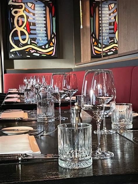 Reservation at KÜNSTLERHAUS restaurant - Munich | KEYS