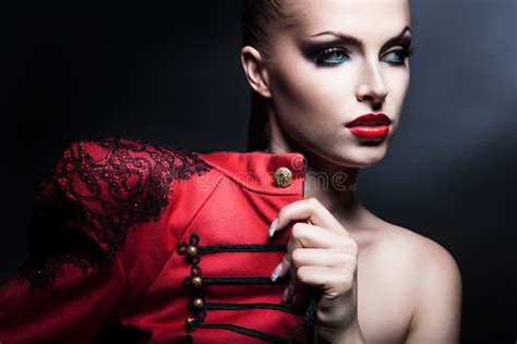 Mooie Hete Vrouw In Sexy Lingerie Stock Foto Image Of Wijfje Mooi