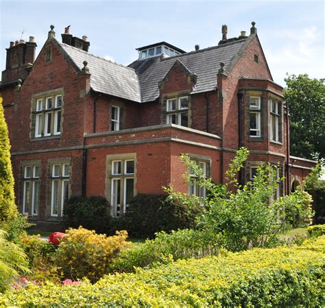 Oakfield House School - Options Autism