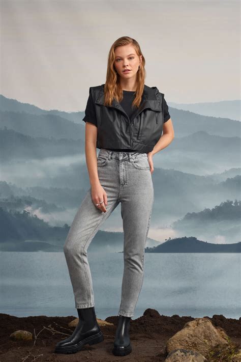 Product Catalogue - LACARINO