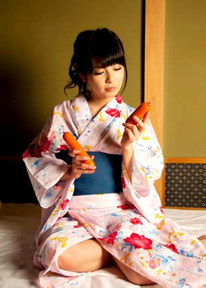 JapaneseBeauties Riri Kuribayashi jav model Free JavIdol nude picture gallery 栗林里莉 AV女優ギャラリー