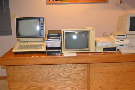 Saved them from the trash, what's next? : r/VintageApple