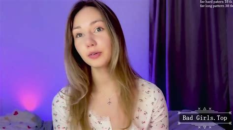 Booty Skinny Small Tits Long Hair Pretty Teen