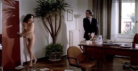 Naked Maruschka Detmers In Devil In The Flesh
